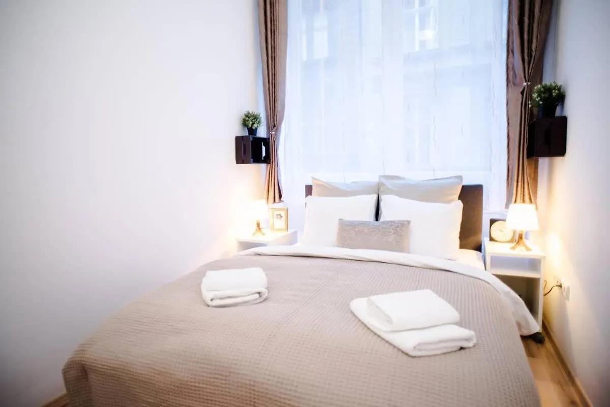 Very Central Spacious Ac Apartment Budapest Ungheria