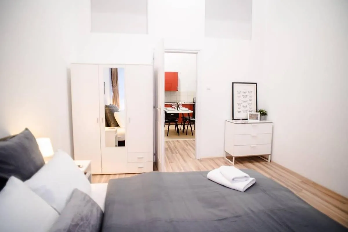 Very Central Spacious Ac Apartment Budapest Ungheria